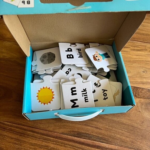 Chuckle & Roar 2-Piece First Words Learning Puzzles - Picture 4 of 11